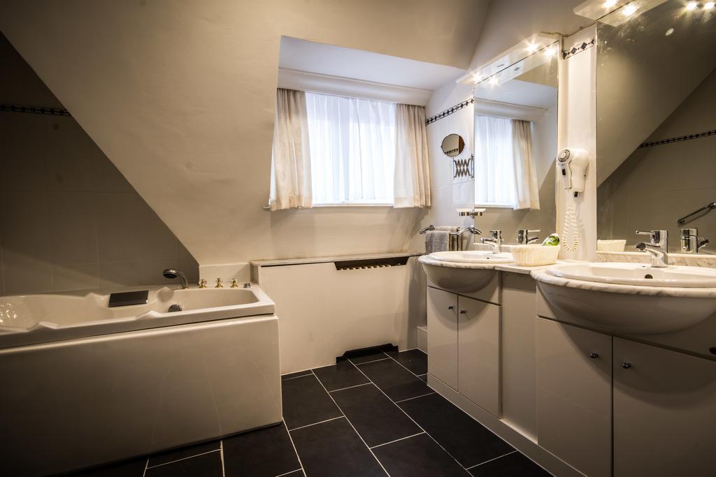 Villa Les Hirondelles De Haan Habitación foto